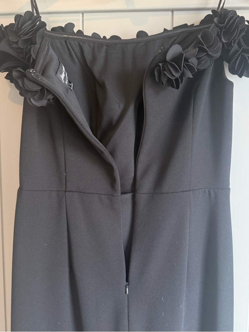 Jeanne Alexander By Alex Evenings  Size 6 Black Off The Shoulder Dress 3D Flower - Picture 9 of 17